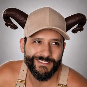 Gorra con Cuernos 3D Personalizada